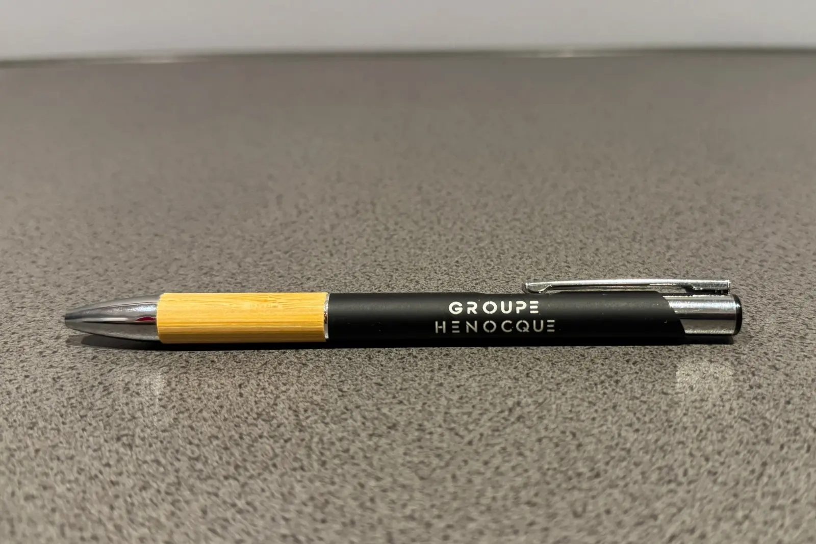 Stylo gravé